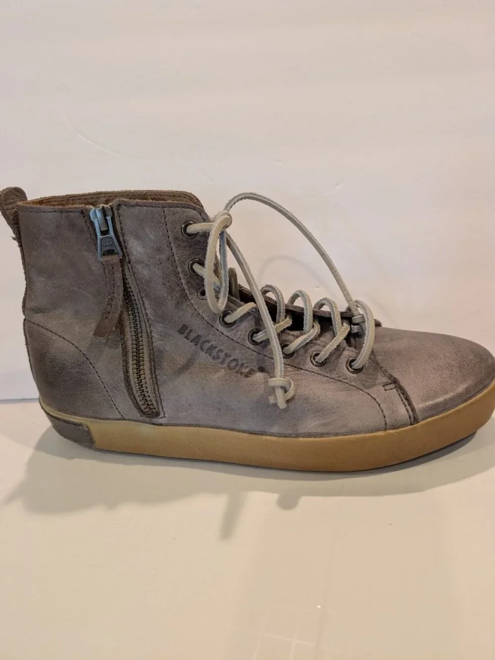 Blackstone Womens Grey Distressed Leather High Top Zip Sneakers US 8.5 EU 39
